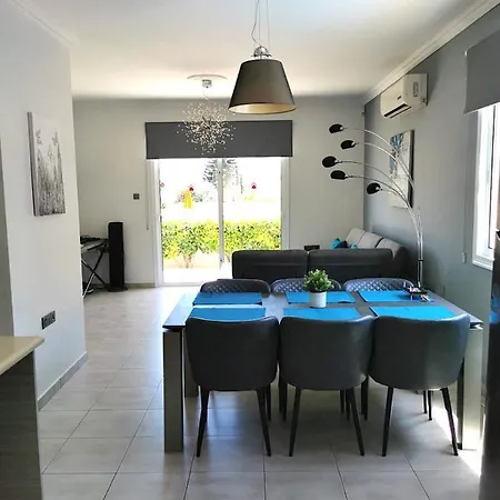 Villa Alba, Luxury 4 Bdrm With Heated Pool Protarász